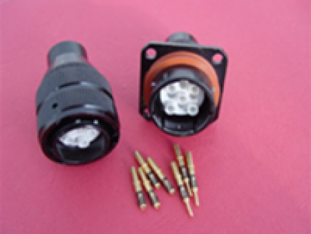 航空插頭的線(xiàn)簧插孔和普通插孔這兩個(gè)的區(qū)別是怎樣的？